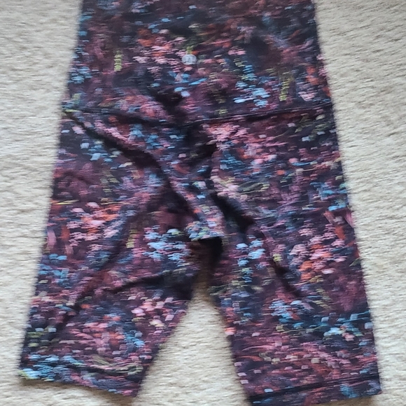 Lululemon shorts - Picture 2 of 3